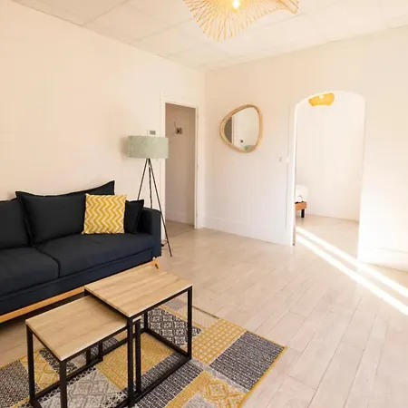 Le Cosy B *
